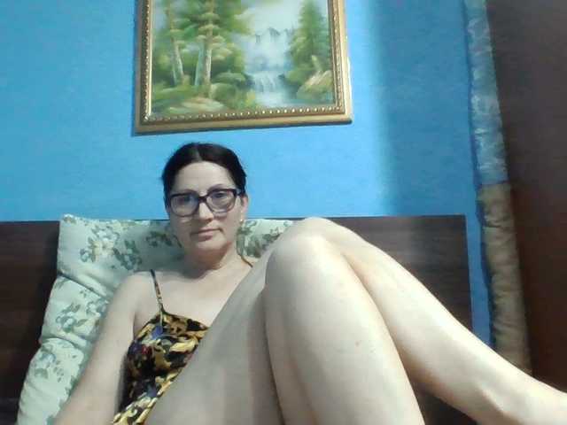 le modèle SexyEstelle est en webcam porno dans un show sur le site bongacams, il possède les tags suivants: White/Caucasian,Brunette,Trimmed