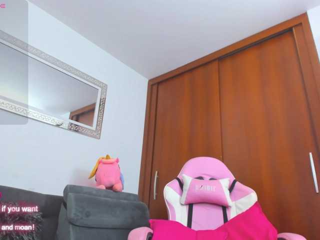 MarianaReyes's BongaCams show and profile