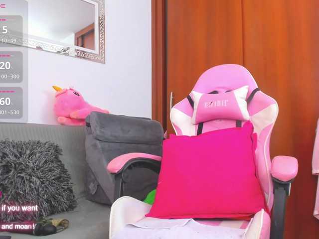 MarianaReyes's BongaCams show and profile