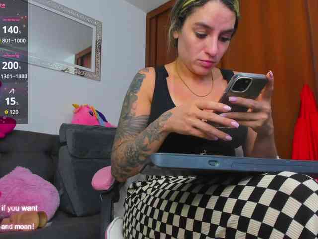 free livesex MarianaReyes