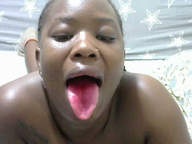 Cutesweetness's BongaCams show and profile