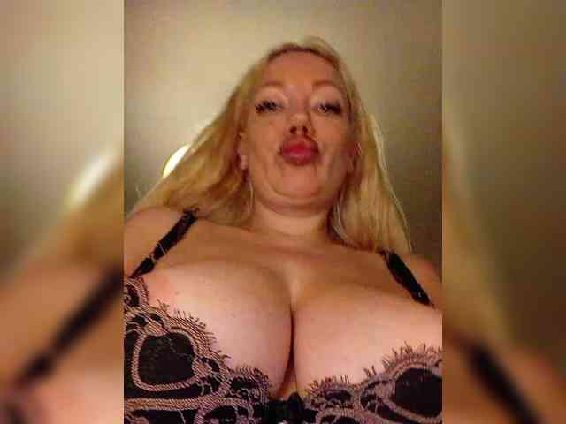 Sofia1818 webcam