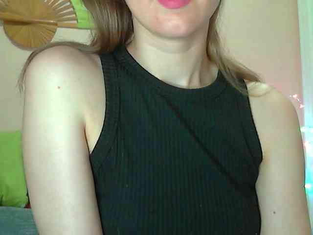 Lolakisss webcam