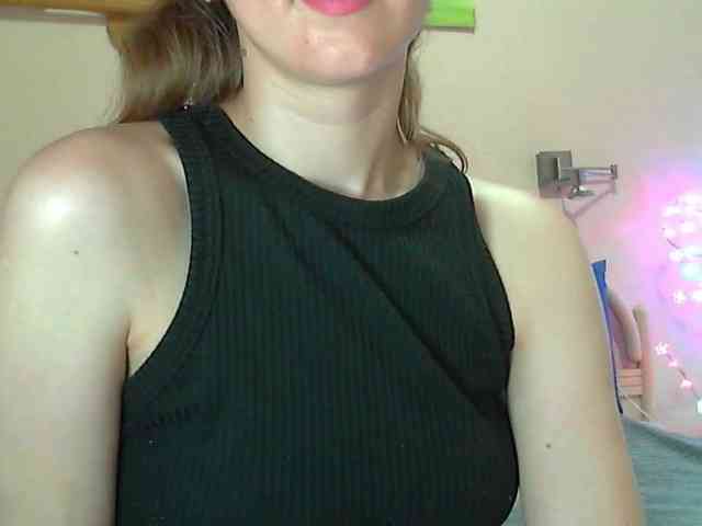 Lolakisss webcam