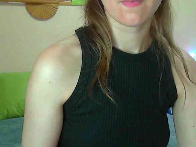 Lolakisss webcam