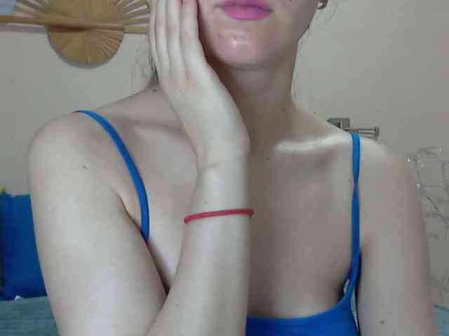 Lolakisss webcam