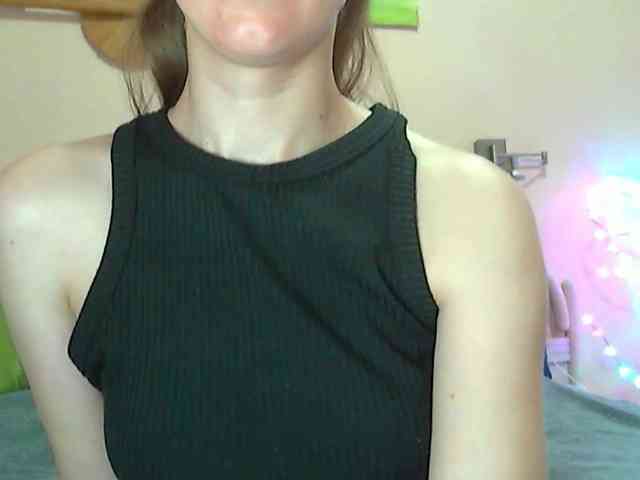 Lolakisss webcam