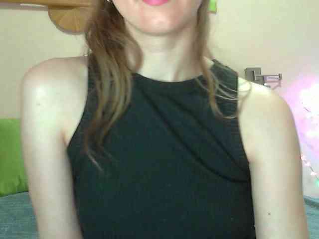 Lolakisss webcam