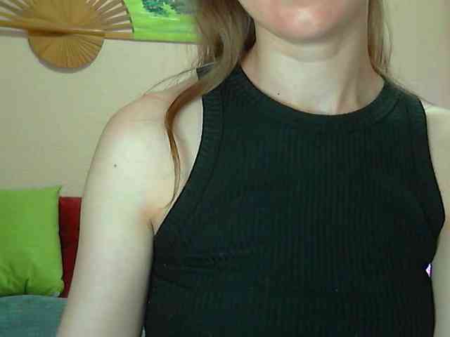 Lolakisss webcam