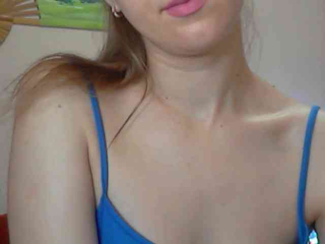 Lolakisss webcam