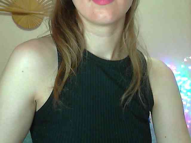 Lolakisss webcam