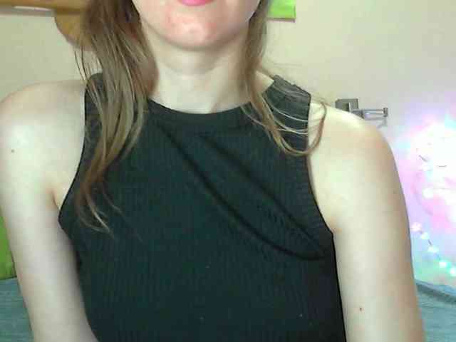 Lolakisss webcam