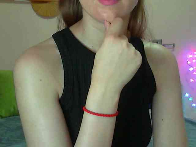 Lolakisss webcam