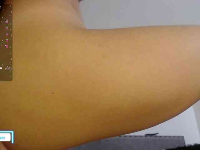 Sara_Trix webcam