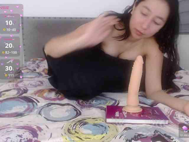 Sara_Trix webcam