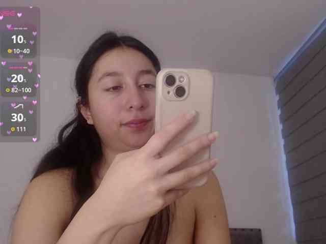 Sara_Trix webcam