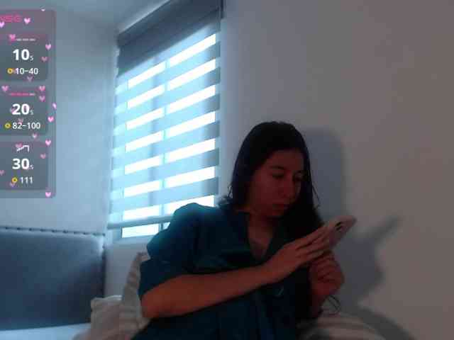 Sara_Trix webcam