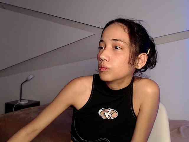 Kity-hot webcam
