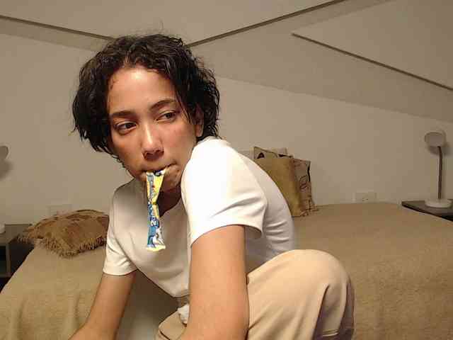 Kity-hot webcam