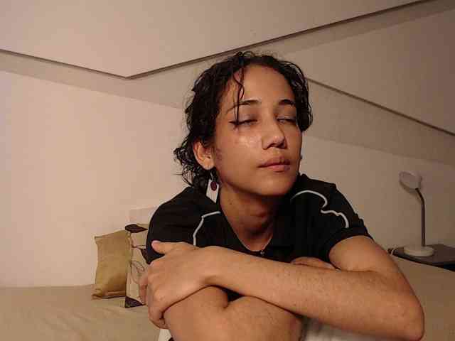 Kity-hot webcam