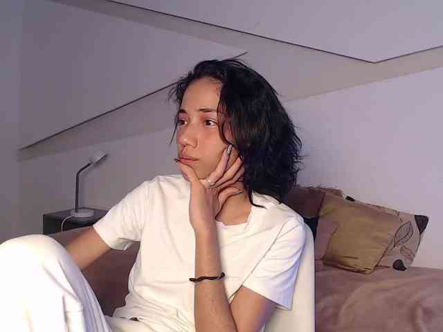 Kity-hot webcam