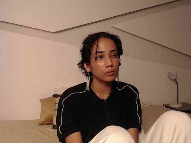 Kity-hot webcam