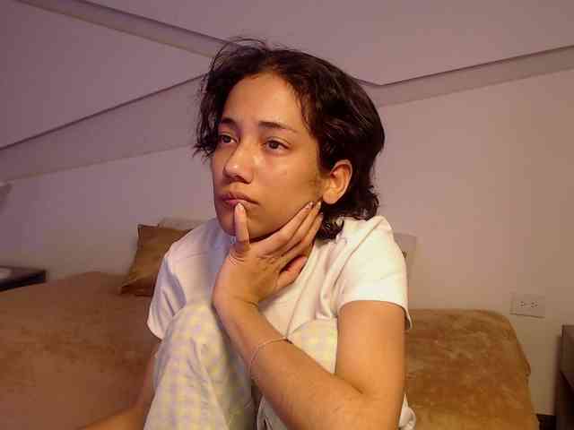 Kity-hot webcam