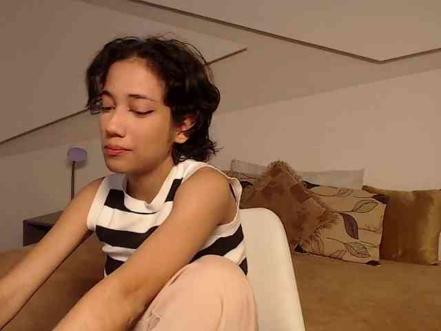 Kity-hot webcam