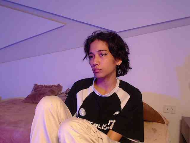 Kity-hot webcam
