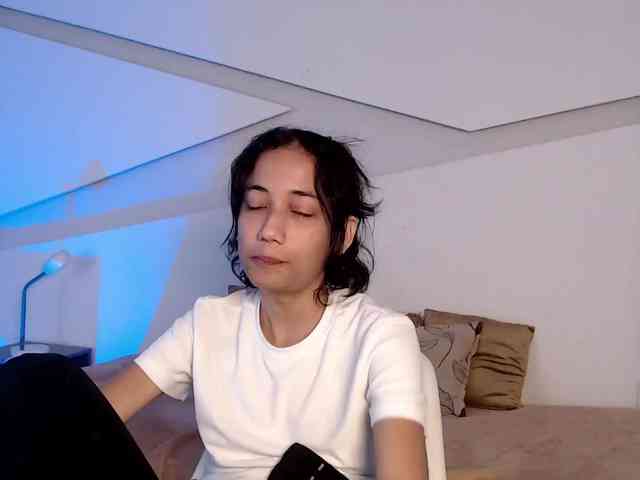 Kity-hot webcam
