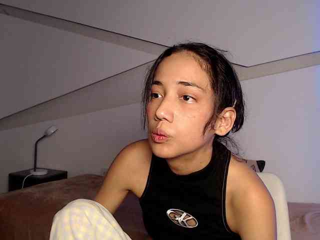 Kity-hot webcam