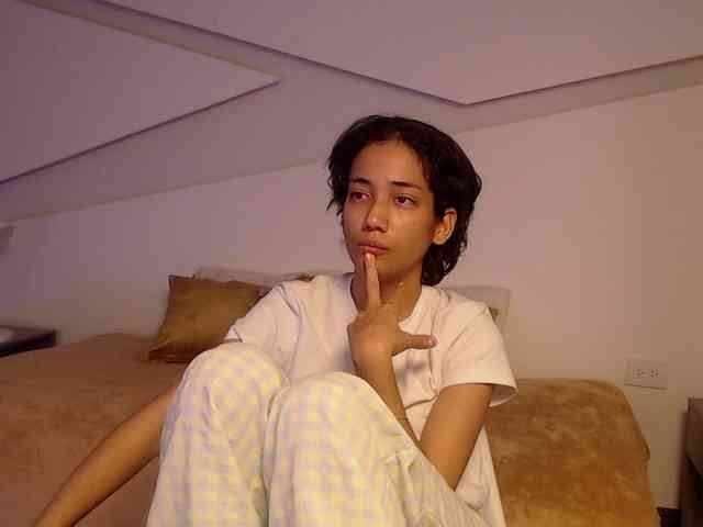 Kity-hot webcam