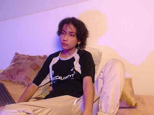 Kity-hot webcam