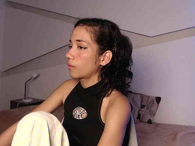 Kity-hot webcam