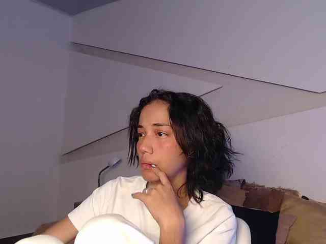 Kity-hot webcam