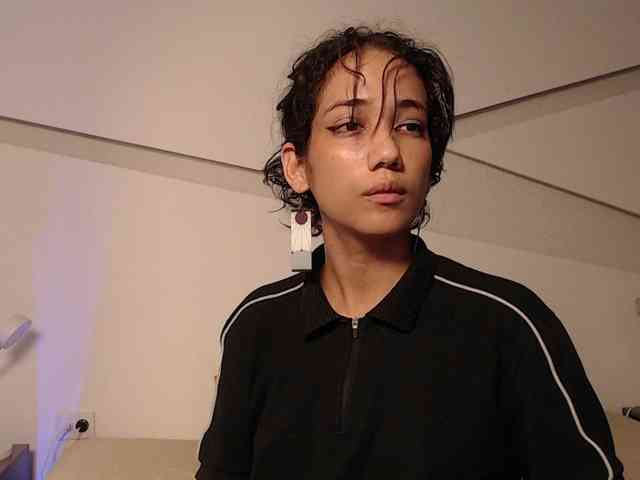 Kity-hot webcam