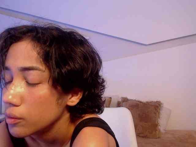 Kity-hot webcam