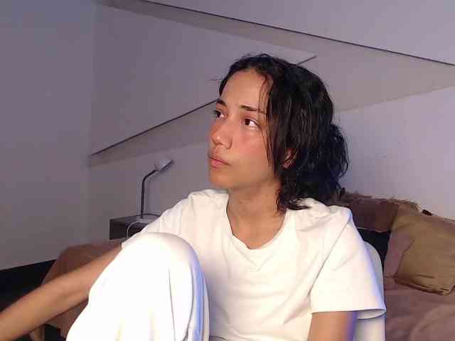 Kity-hot webcam