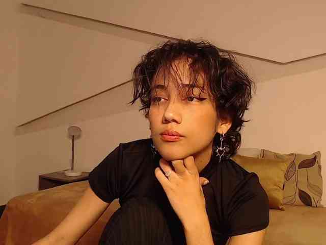 Kity-hot webcam