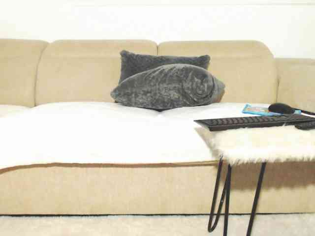 XMistressDeax webcam