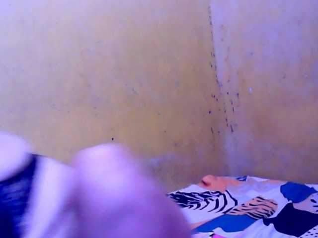 Carmela4u's BongaCams show and profile