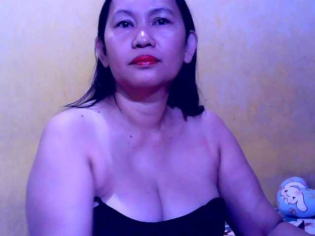 Carmela4u's BongaCams show and profile