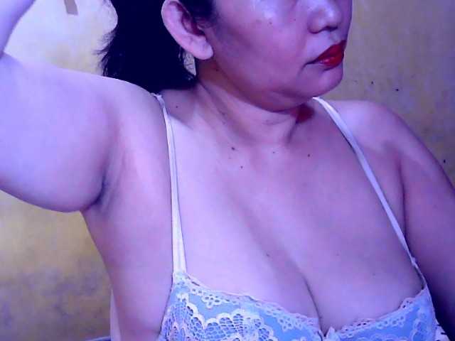 SweetMonlight webcam