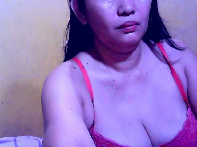 Carmela4u's BongaCams show and profile