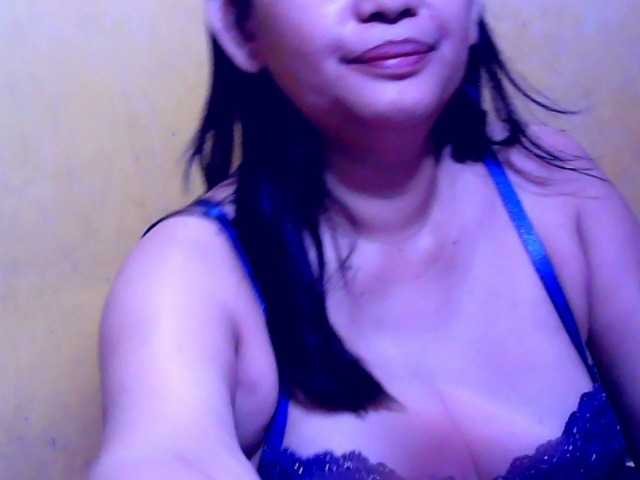 Carmela4u's BongaCams show and profile