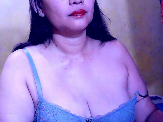 Carmela4u's BongaCams show and profile