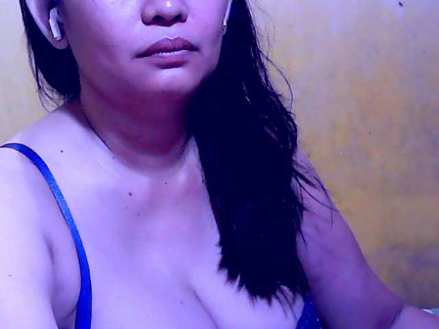 Carmela4u's BongaCams show and profile