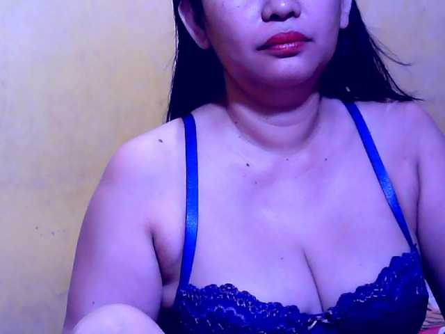 Carmela4u's BongaCams show and profile