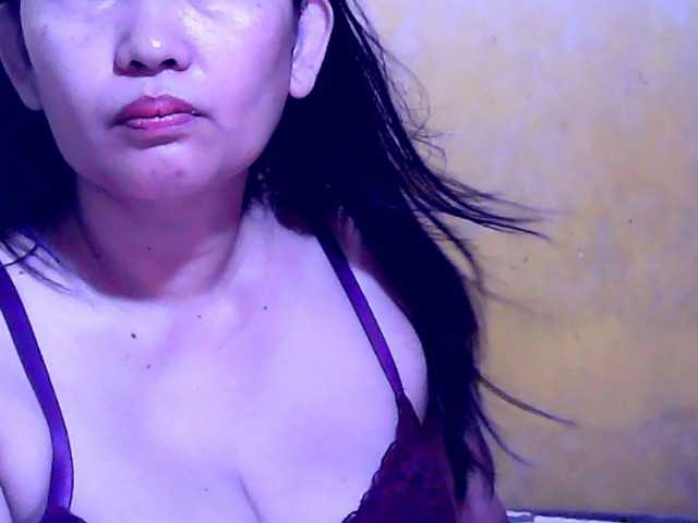 Carmela4u's BongaCams show and profile