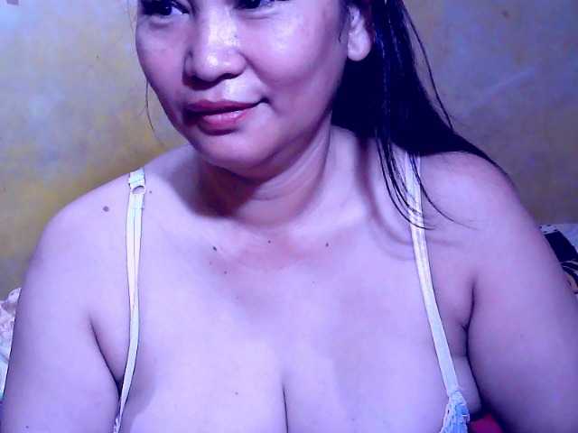 Carmela4u's BongaCams show and profile